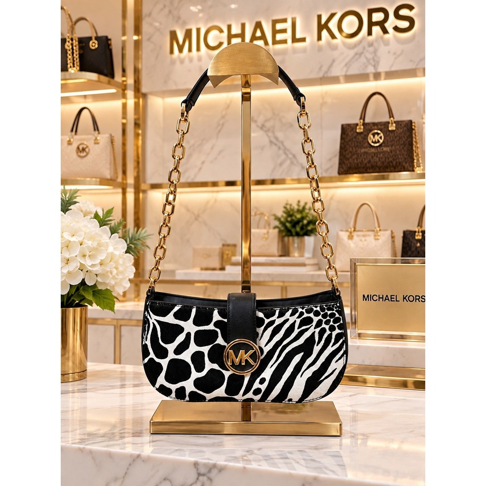MK178 Michael Kors Carmen shoulder  bag nwot